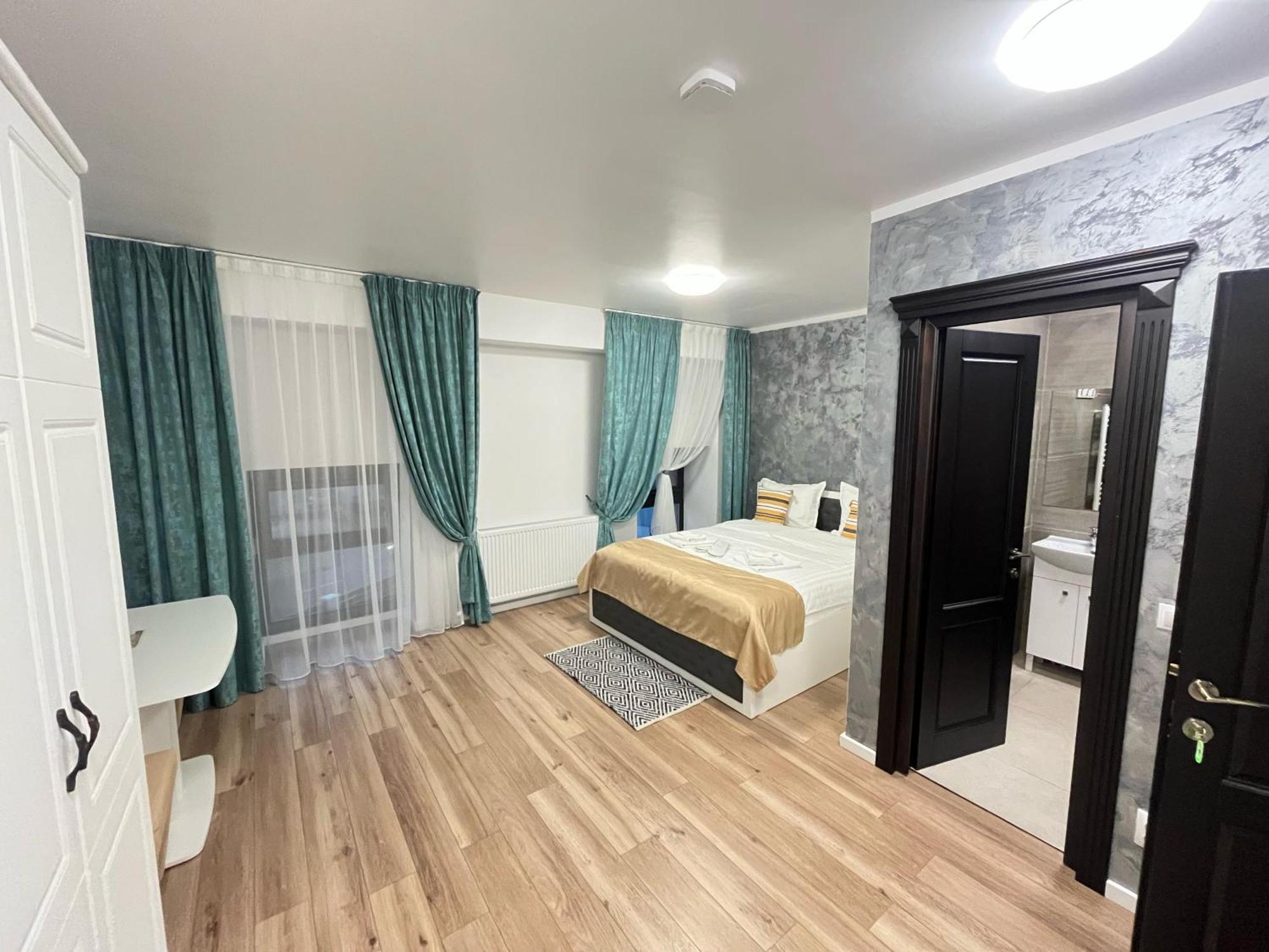 Grey Boutique Hotel Palas Iasi Extérieur photo