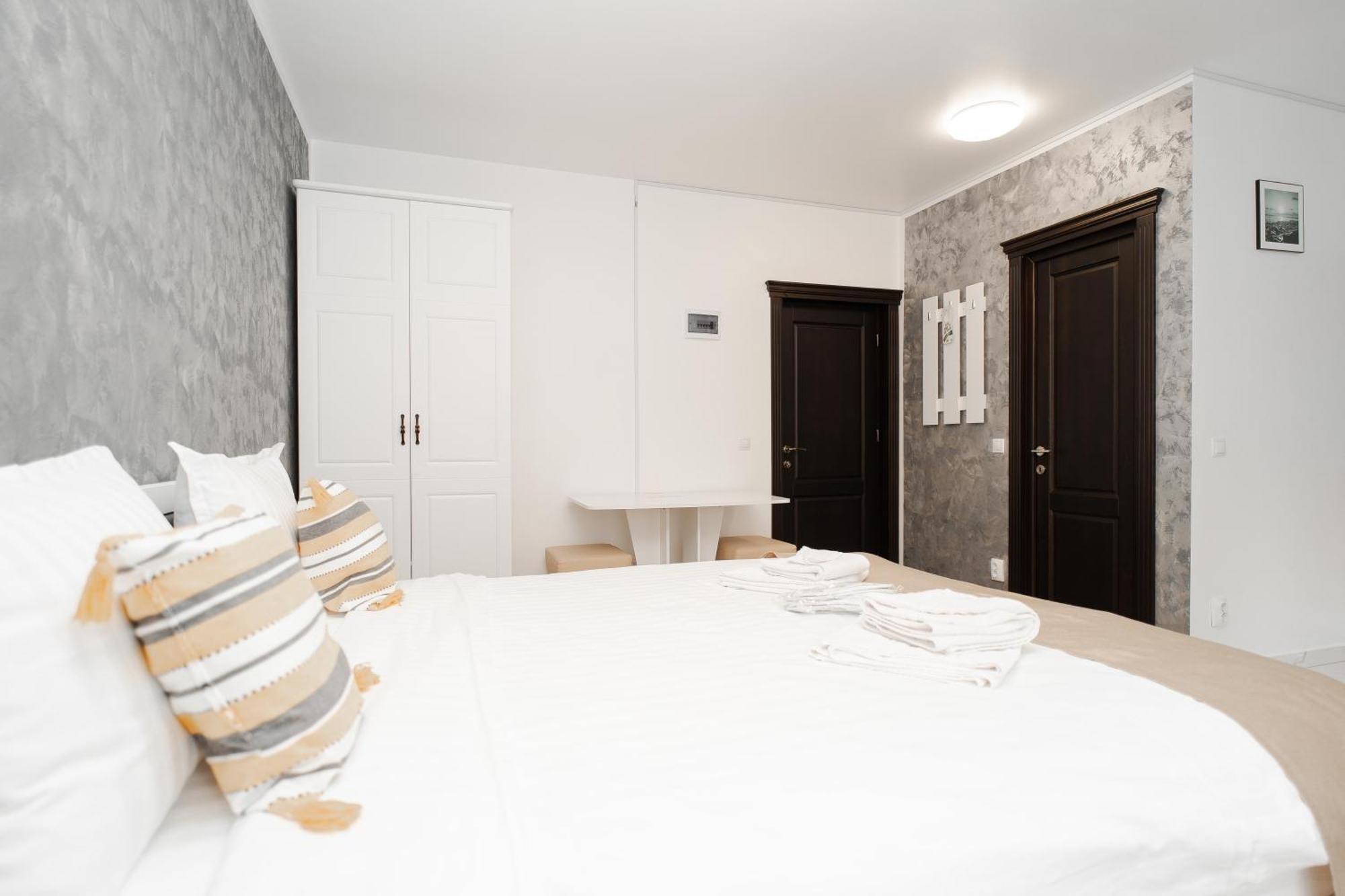 Grey Boutique Hotel Palas Iasi Extérieur photo